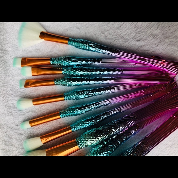 Mermaid makeup brushes set BN - Picture 3 of 8